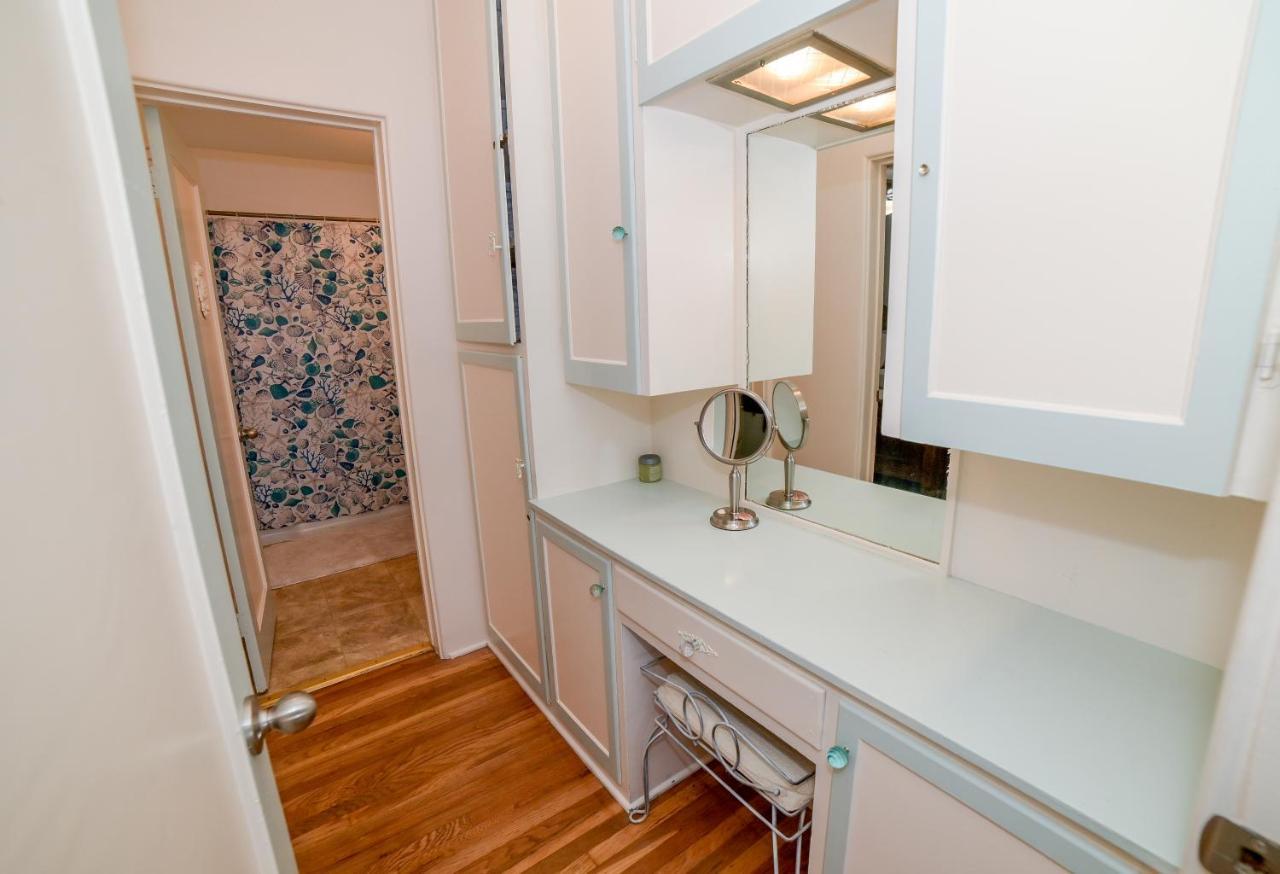 Beachfront Cottage Upper Unit 오션사이드 외부 사진